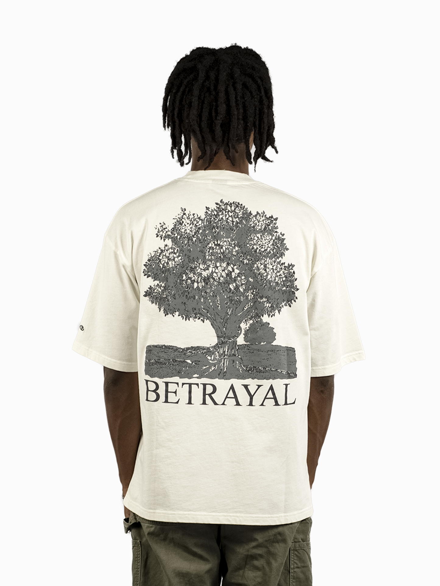 BETRAYAL - CANNOLI CREAM